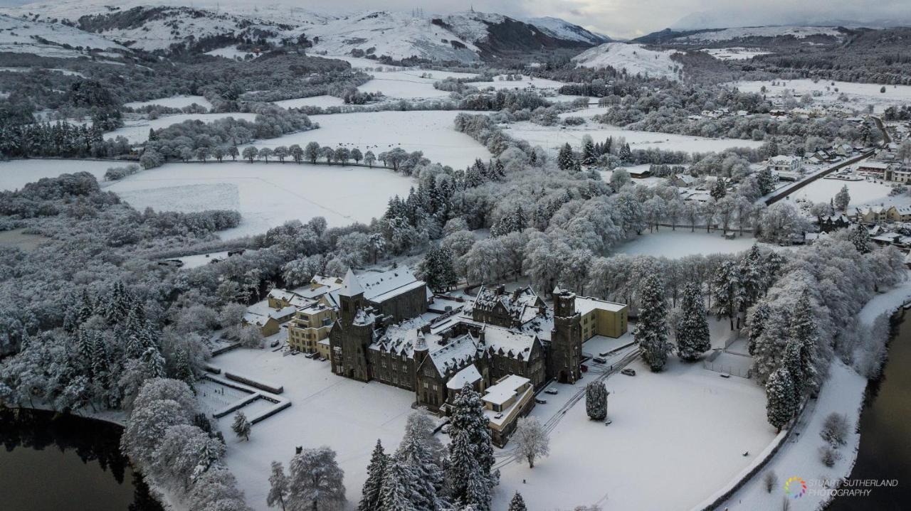 Old School Apartments Highland Club Fort Augustus Bagian luar foto