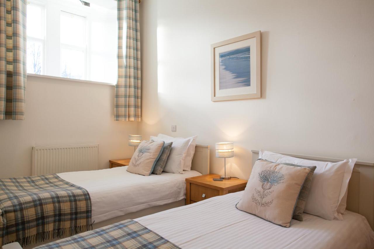 Old School Apartments Highland Club Fort Augustus Bagian luar foto